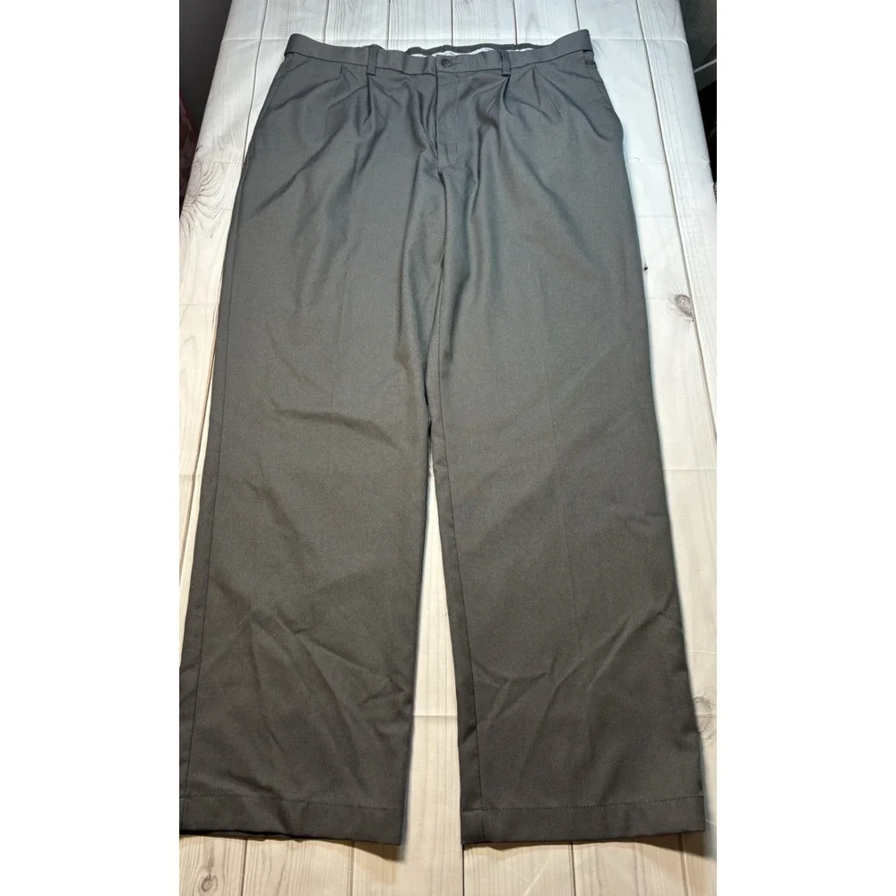 Men's Haggar Cool 18 Pro Classic Fit Grey Dress Pants 38x32